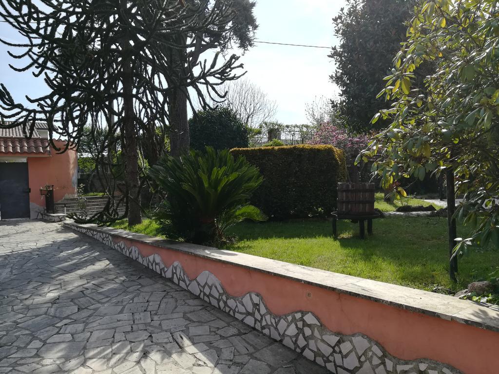 Il Sottosopra Acomodação com café da manhã Labico Exterior foto